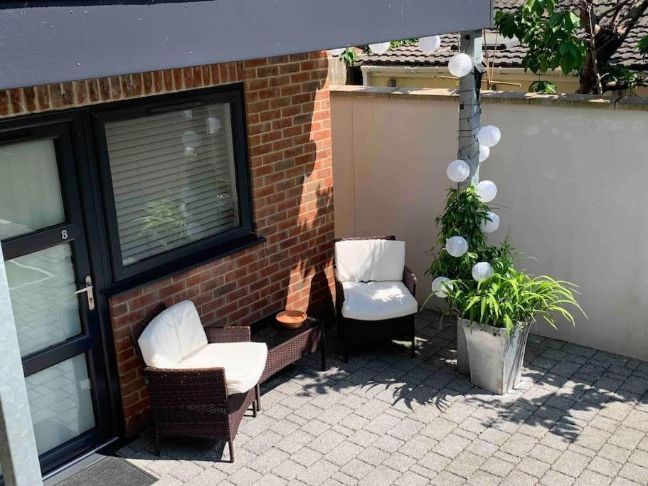 Bournemouth Nr Town Beach Train Coach Shops Lovely Entire Apartment Allows Quiet Good Dogs Bagian luar foto